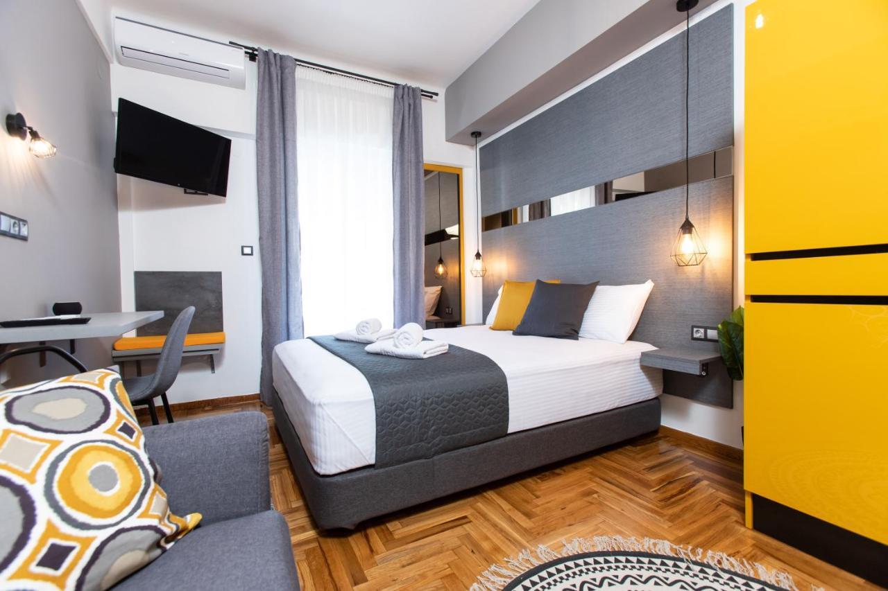 Downtown Luxury Boutique Suites : The Yellow Suite Thessaloniki Exterior photo